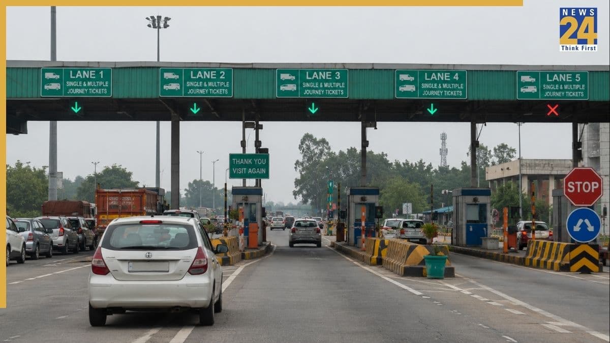 क्या टोल प्लाजा के नजदीक रहने वालों के लिए टोल फ्री होता है या मिलती है कोई छूट? समझें नियम