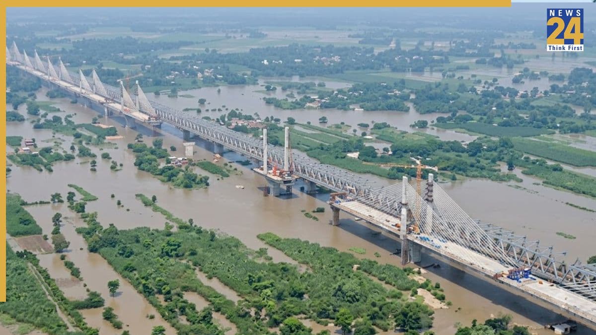 पटना में बाढ़ का कहर, शहर तक पहुंचा गंगा का पानी, दीघा में डूबे कई घर, सीएम सम्राट ने किया हवाई सर्वे