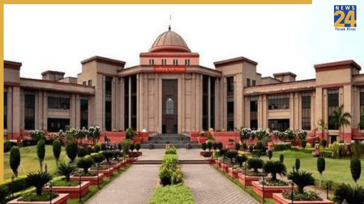 छत्तीसगढ़ हाईकोर्ट ने पुलिसकर्मी की अग्रिम जमानत याचिका खारिज की, कहा- दबाव में दी गई सहमति को नहीं मान सकते