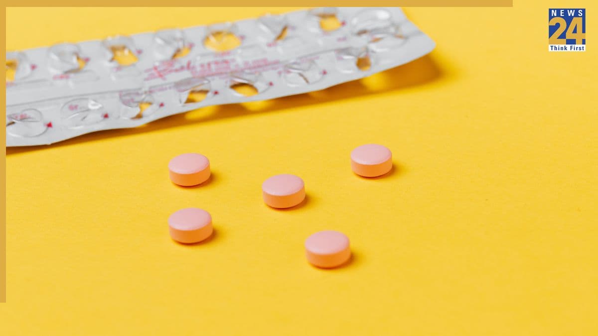 World Contraception Day 2026: AIIMS से जानिए गर्भनिरोधक मेथड्स कौन-कौन से हैं और क्यों जरूरी है Contraception