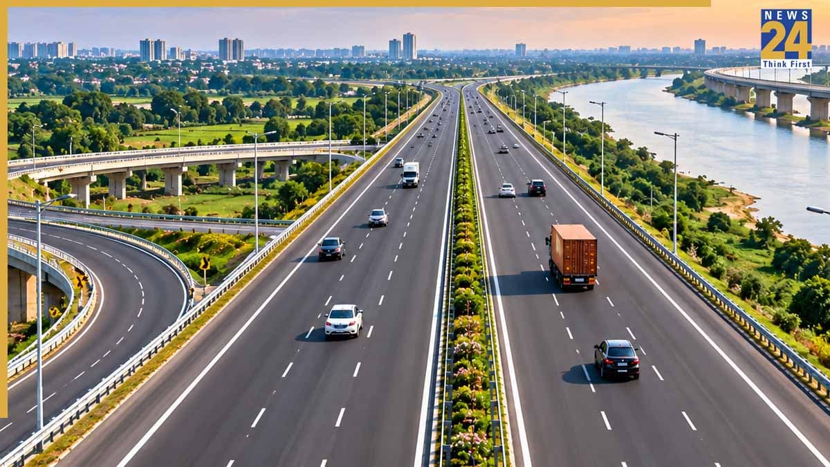 UP Govt Master Plan: ग्रेटर नोएडा से हापुड़ बाईपास तक बनेगी 105 मीटर चौड़ी सड़क, जाम से मिलेगी मुक्ति