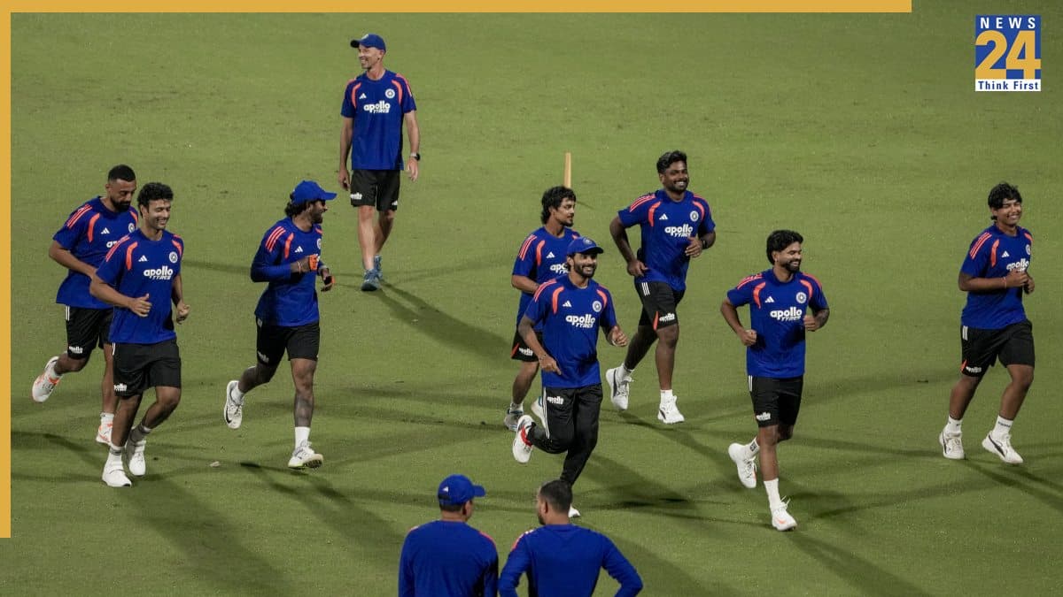एशियन गेम्स 2026 से पहले टीम इंडिया को लगा बड़ा झटका, वरुण चक्रवर्ती हुए बाहर, जानें कौन लेगा उनकी जगह?