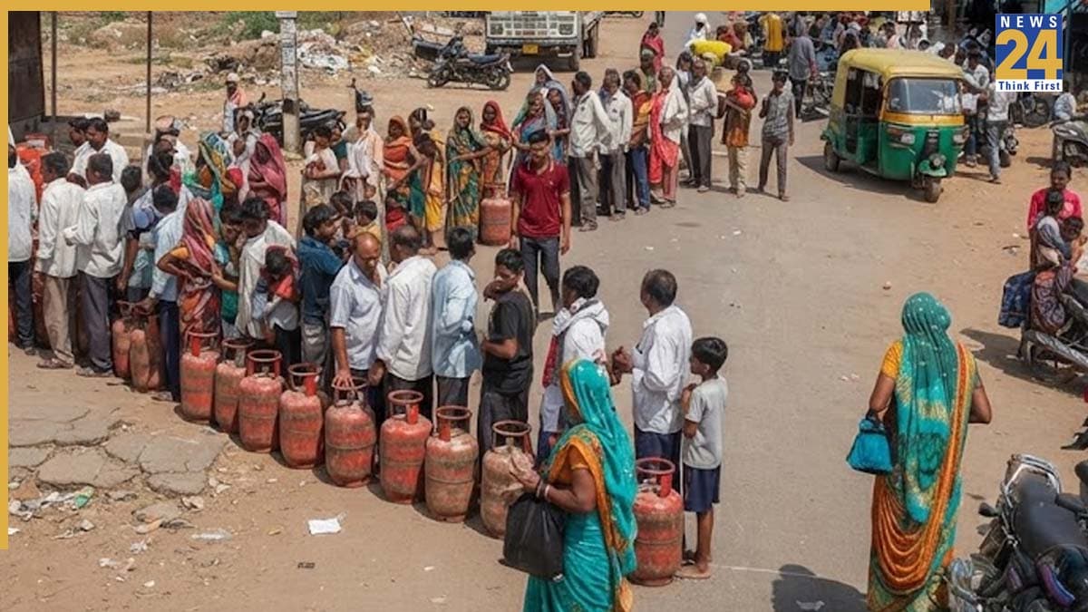 Gas Cylinder Booking Rule Change From 1 Oct: 1 अक्टूबर से बदल जाएगा LPG सब्सिडी का नियम! जानें क्या बंद हो जाएगा आपका गैस सिलेंडर?