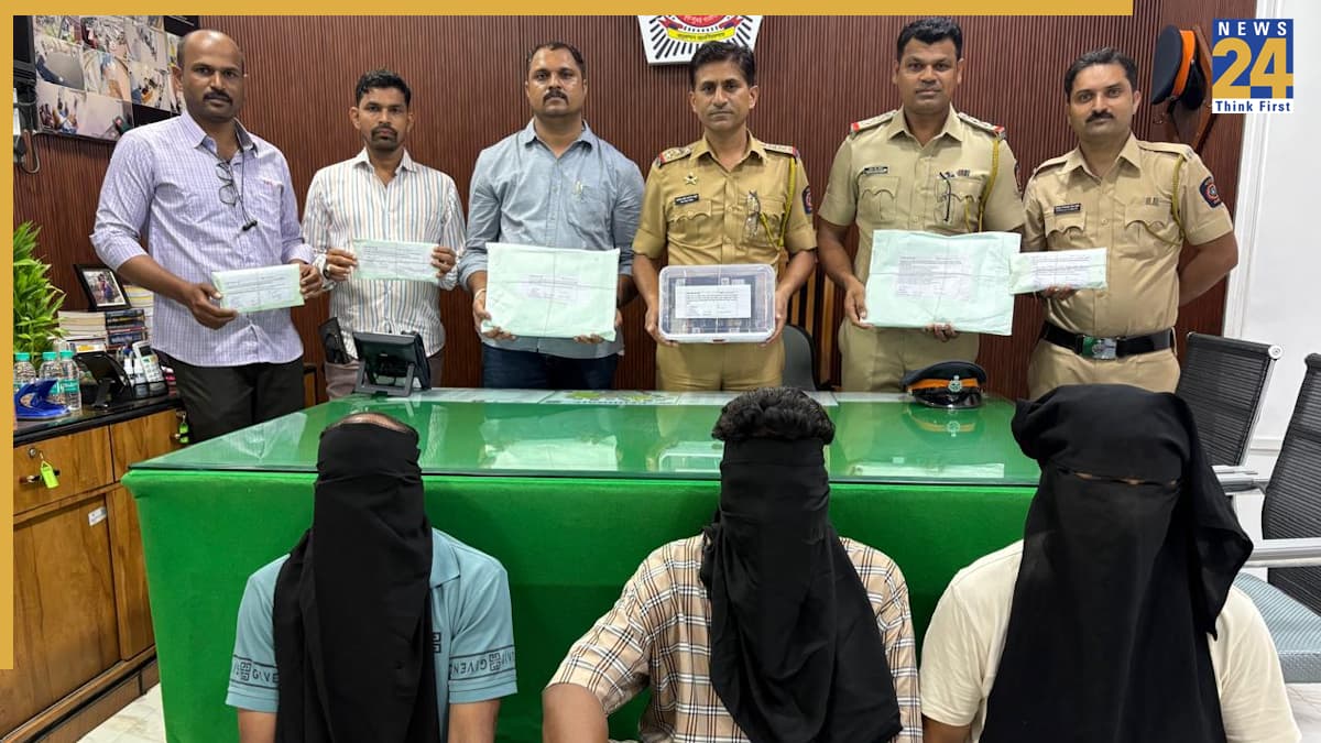 15000 रुपये में विदेश में नौकरी का दिखाया सपना, पासपोर्ट लेने के बाद ऑफिस पर जड़ा ताला; 3 गिरफ्तार