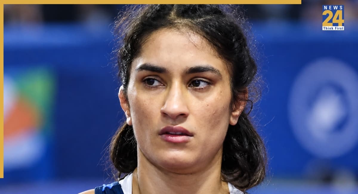 विनेश फोगाट को लगा बड़ा झटका, वर्ल्ड चैम्प‍ियनश‍िप ट्रायल से हुई छुट्टी, दिल्ली HC ने खारिज की मांग