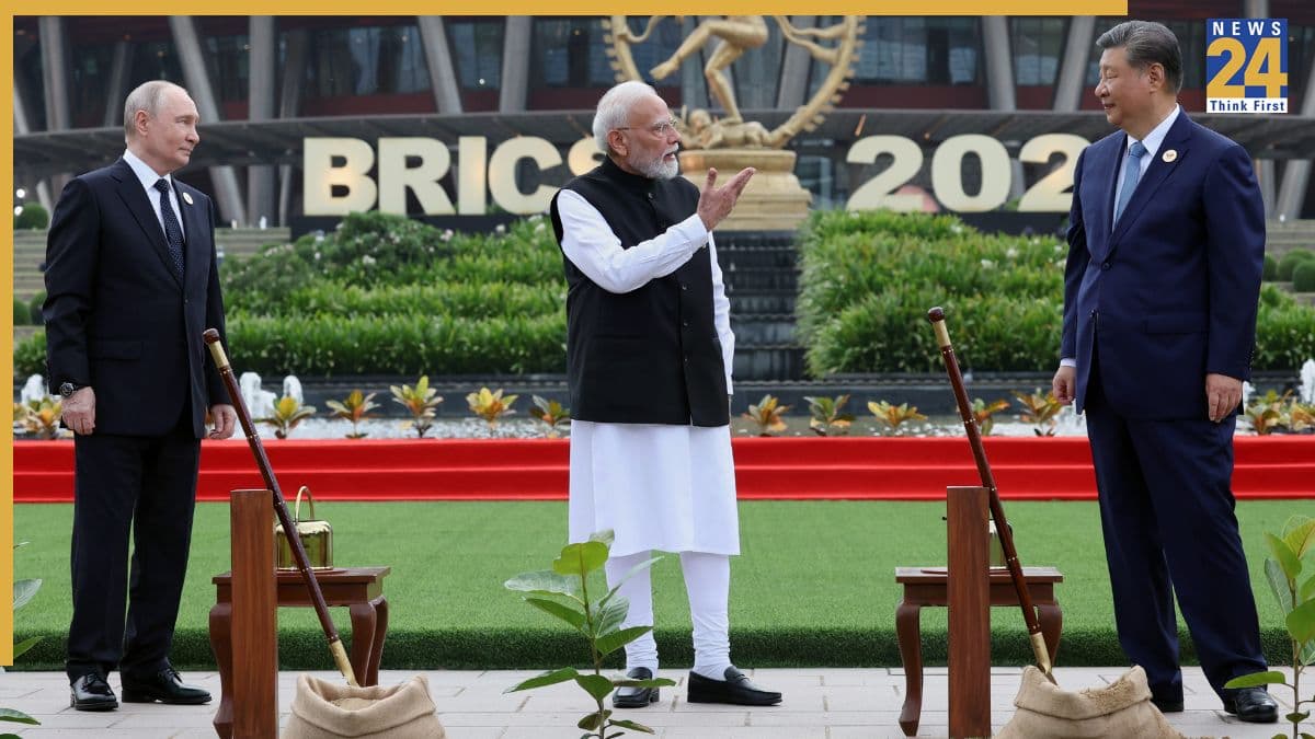 ब्रिक्स समिट 2026 की बेहतरीन यादें बन गईं ये तस्वीरें, पीएम मोदी का भी दिखा खास अंदाज
