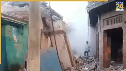 यूपी के फतेहपुर में गैस सिलेंडर फटने से ढहा घर, 3 की मौत, कई लोगों के फंसे होने की आशंका