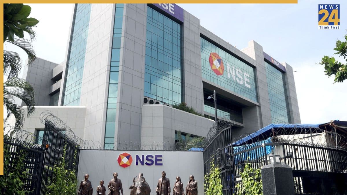 NSE IPO Listing Update: 10 साल बाद खत्म हुआ इंतजार! BSE पर लिस्ट हुआ NSE का शेयर, जानिए लिस्टिंग प्राइस