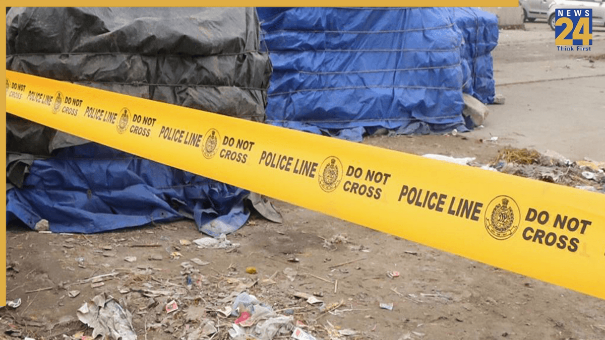 पलवल में KMP एक्सप्रेसवे पर बड़ा हादसा, खड़े ट्रक में ठोकी पिक-अप; 6 तीर्थयात्रियों की मौत
