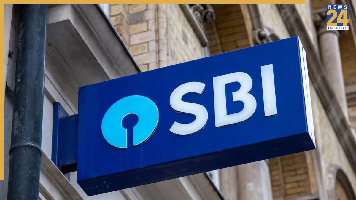SBI Rule Changes From 1st October: एसबीआई ग्राहक सावधान! 1 अक्टूबर से बदल रहे हैं ATM और कैश न‍िकालने के नियम