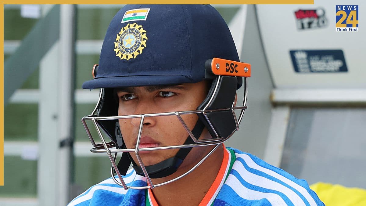 IND vs AFG: वैभव सूर्यवंशी को प्लेइंग 11 में जगह ना मिलने पर पिता संजीव ने तोड़ी चुप्पी, कहा - बच्चा खेलने के लिए तैयार है