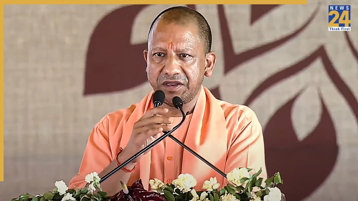 CM योगी का समग्र शिक्षा कर्मियों को तोहफा, मानदेय में 25 फीसदी का इजाफा