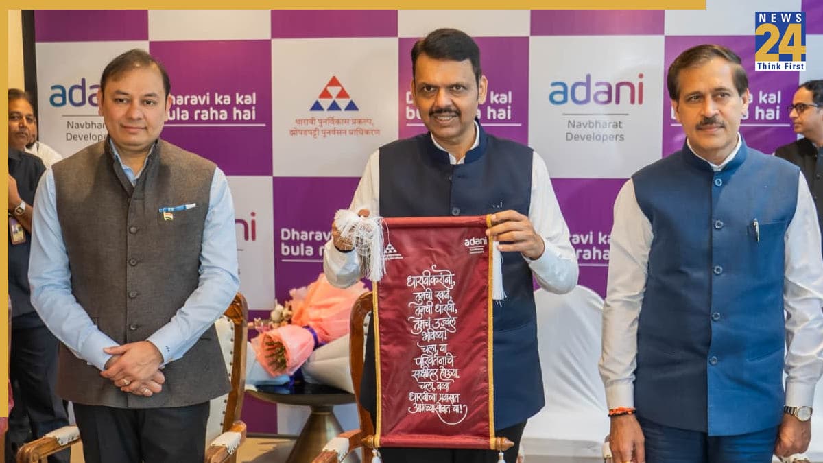 धारावी में अब दिखेगा पुनर्विकास का नया मॉडल, CM फडणवीस ने किया एक्सपीरियंस सेंटर का उद्घाटन
