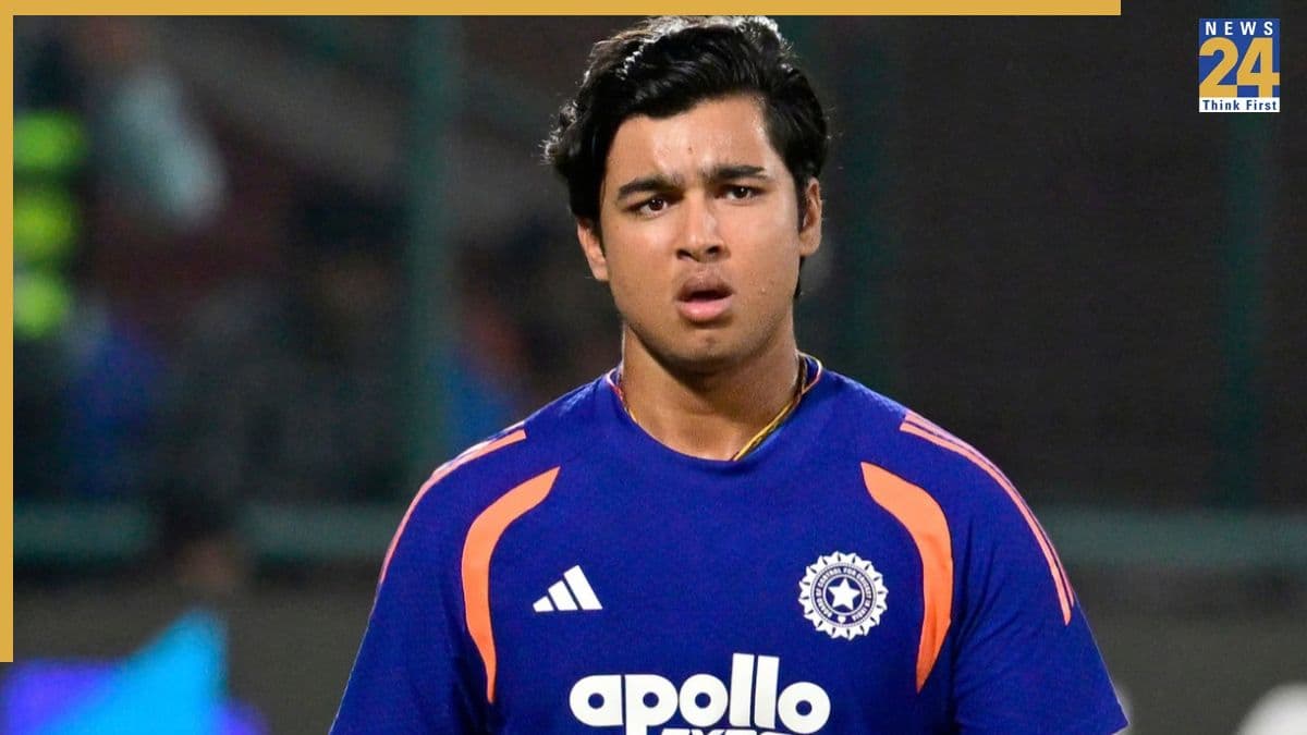 IND vs WI: वैभव सूर्यवंशी को किया बाहर, चेतेश्वर पुजारा ने पहले टी-20 के लिए चुनी टीम इंडिया की प्लेइंग 11