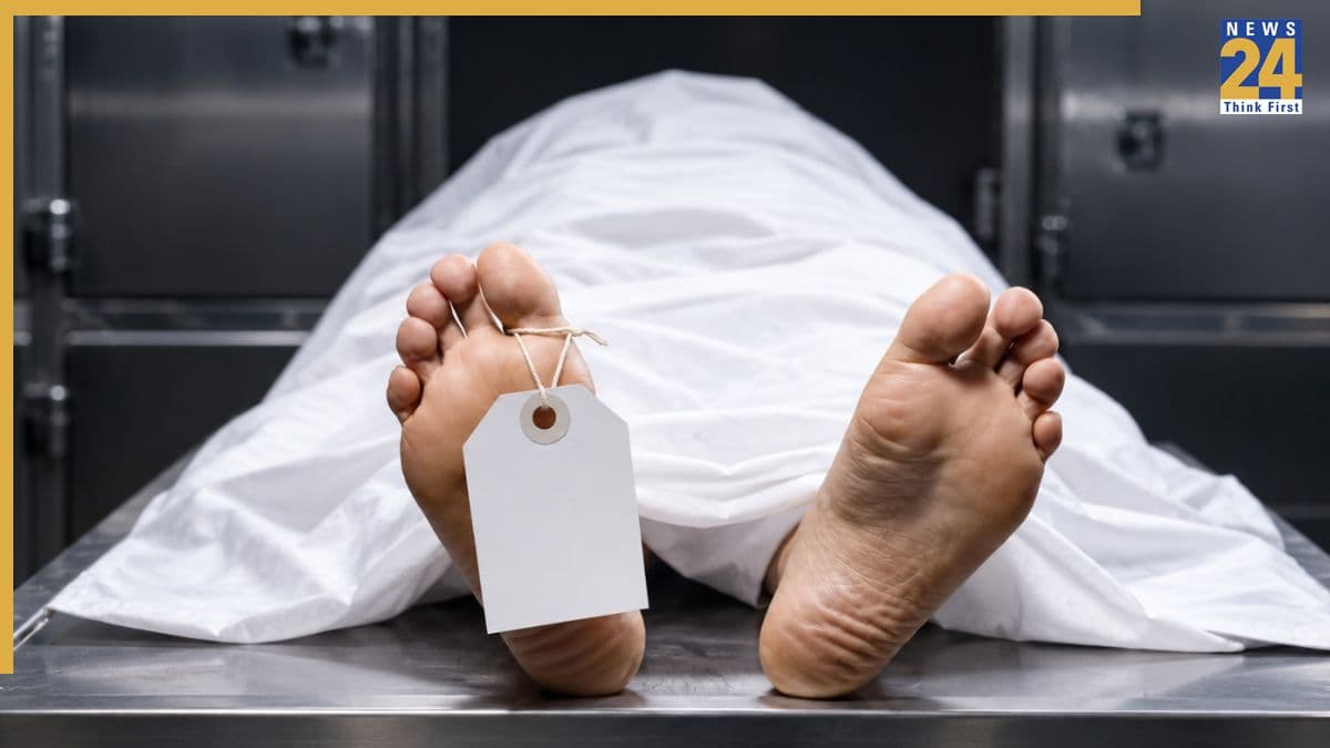 Rajkot: अस्पताल की बड़ी लापरवाही, शव की हुई अदला बदली, दूसरे परिवार ने गलती से किया अंतिम संस्कार