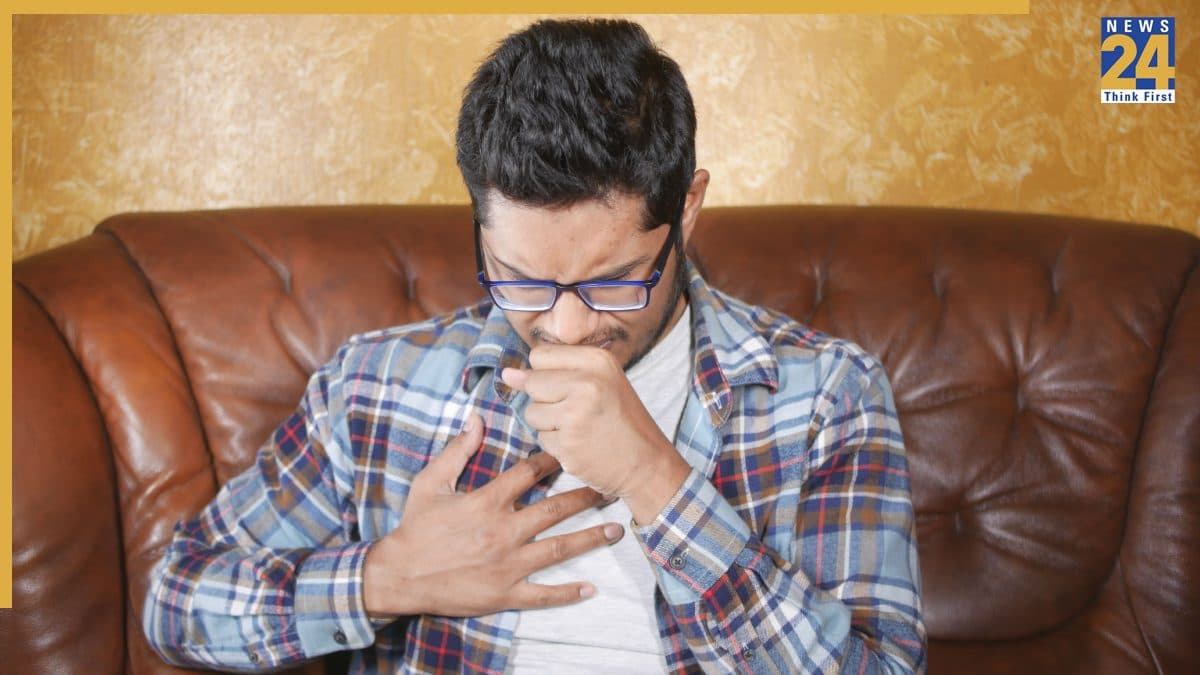 पिछले 15 मिनट से लगातार आ रही है हिचकी और नहीं रुक रही? जानिए कैसे मिलेगी राहत