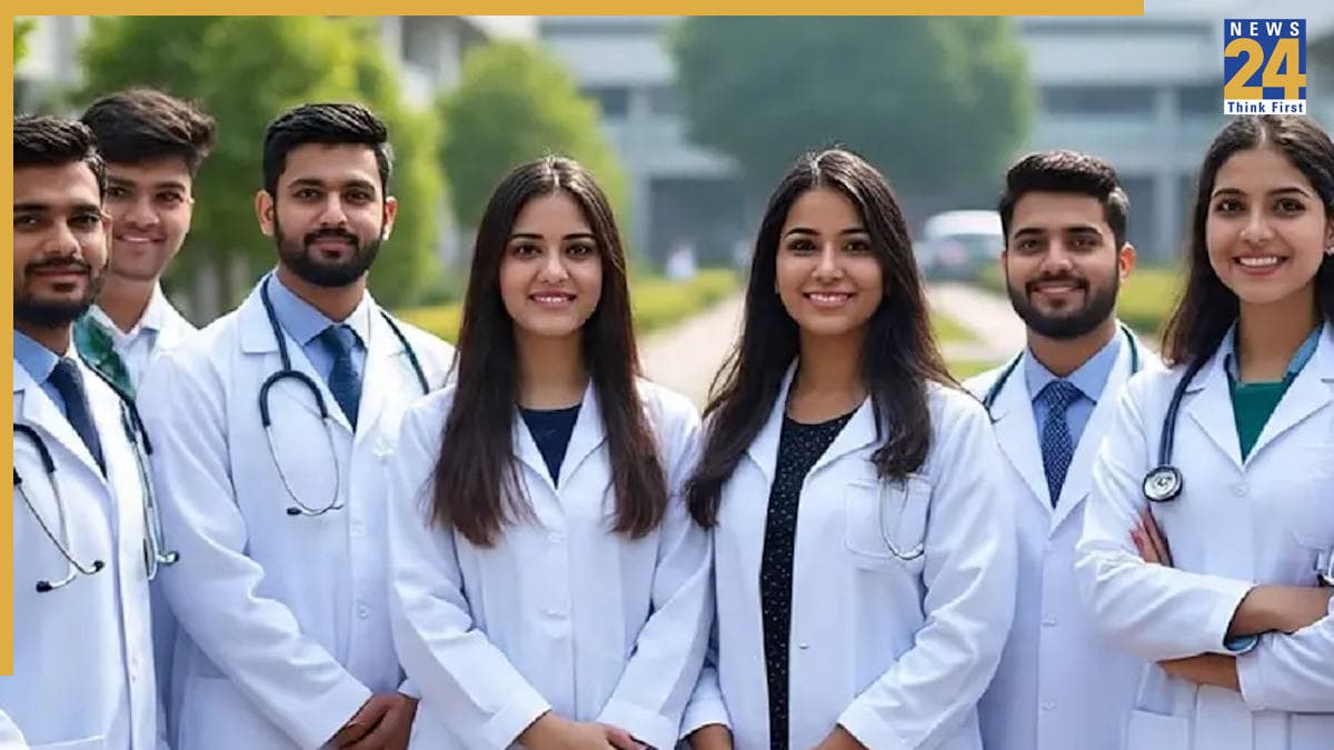 विदेश से MBBS करने वाले इंटर्न डॉक्टरों को बड़ी राहत, अब हर महीने मिलेगा ₹21,840 स्टाइपेंड