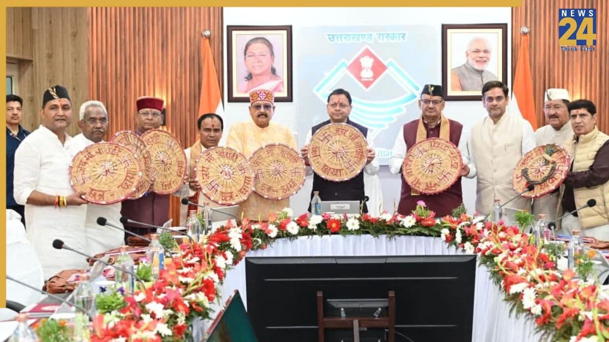 सीएम पुष्कर सिंह धामी की बनबसा में पहली बार कैबिनेट बैठक, दर्जनों महत्वपूर्ण निर्णयों पर लगी मुहर