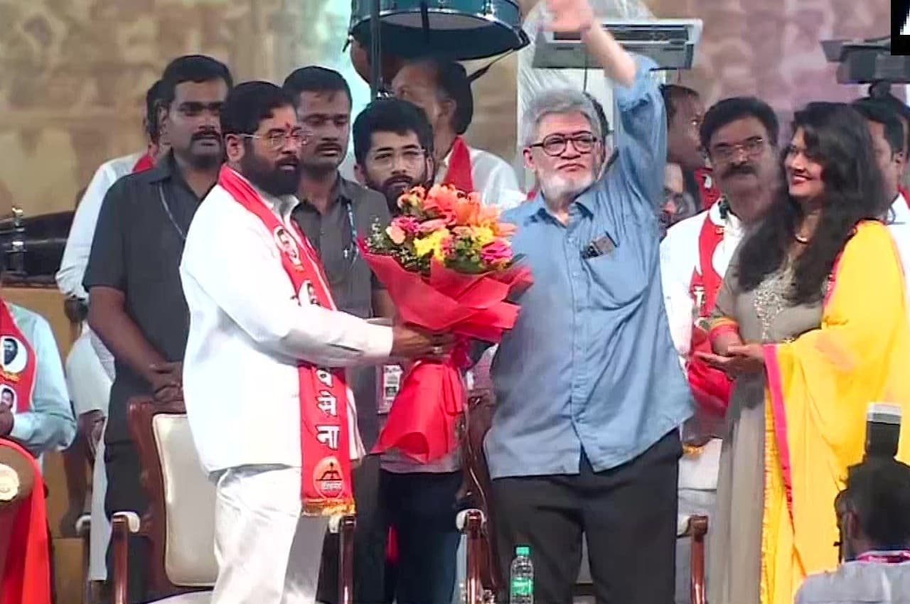Dussehra Rally: बालासाहेब के बेटे जयदेव ने एकनाथ शिंदे के साथ साझा किया मंच, BJP पर बरसे उद्धव ठाकरे