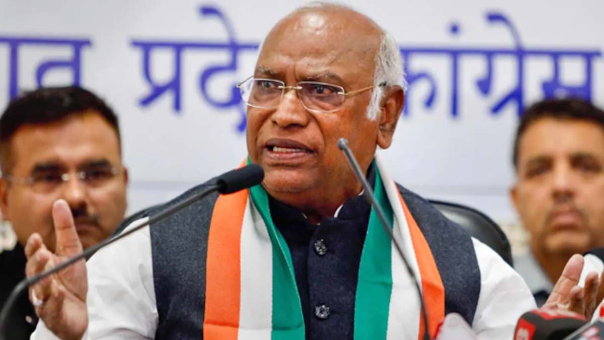 Chhattisgarh Elections 2023: छत्तीसगढ़ का दौरा करेंगे मल्लिकार्जुन खड़गे, तैयारियों में जुटी प्रदेश कांग्रेस