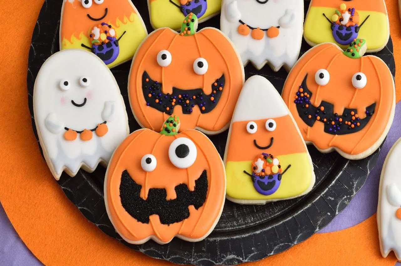 Halloween 2022: हैलोवीन पार्टी के लिए घर पर बनाएं 'स्पूकी' कुकीज़, ये रही सिंपल रेसिपी