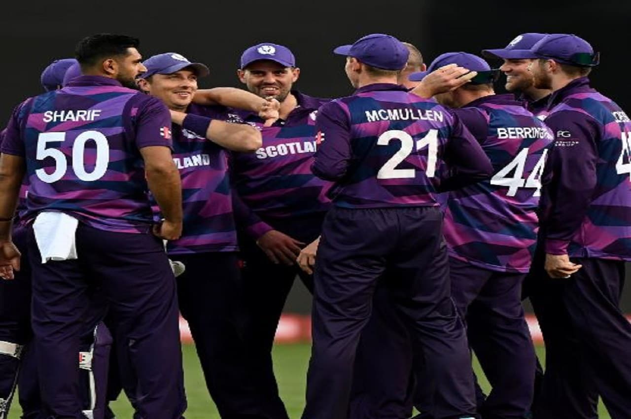 WI vs SCO: विश्वकप में फिर हुआ बड़ा उलटफेर, दो बार की चैंपियन वेस्टइंडीज को स्कॉटलैंड ने दी 42 रनों से मात