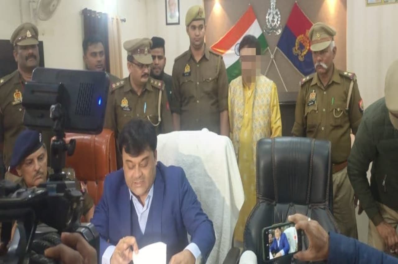 कानपुर में पकड़े 5 बांग्लादेशी, बरामद दस्तावेजों में मिला SP विधायक इरफान सोलंकी के हस्ताक्षर वाला ये पत्र