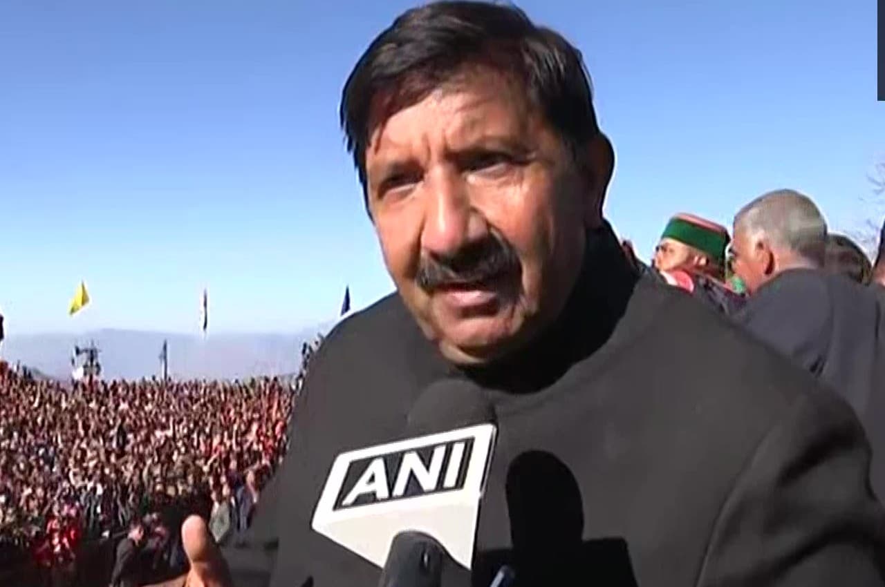 शपथ लेते ही एक्शन में आए डिप्टी CM मुकेश अग्निहोत्री, बोले- पहली कैबिनेट बैठक में जनता से किए वादों को पूरा करेंगे