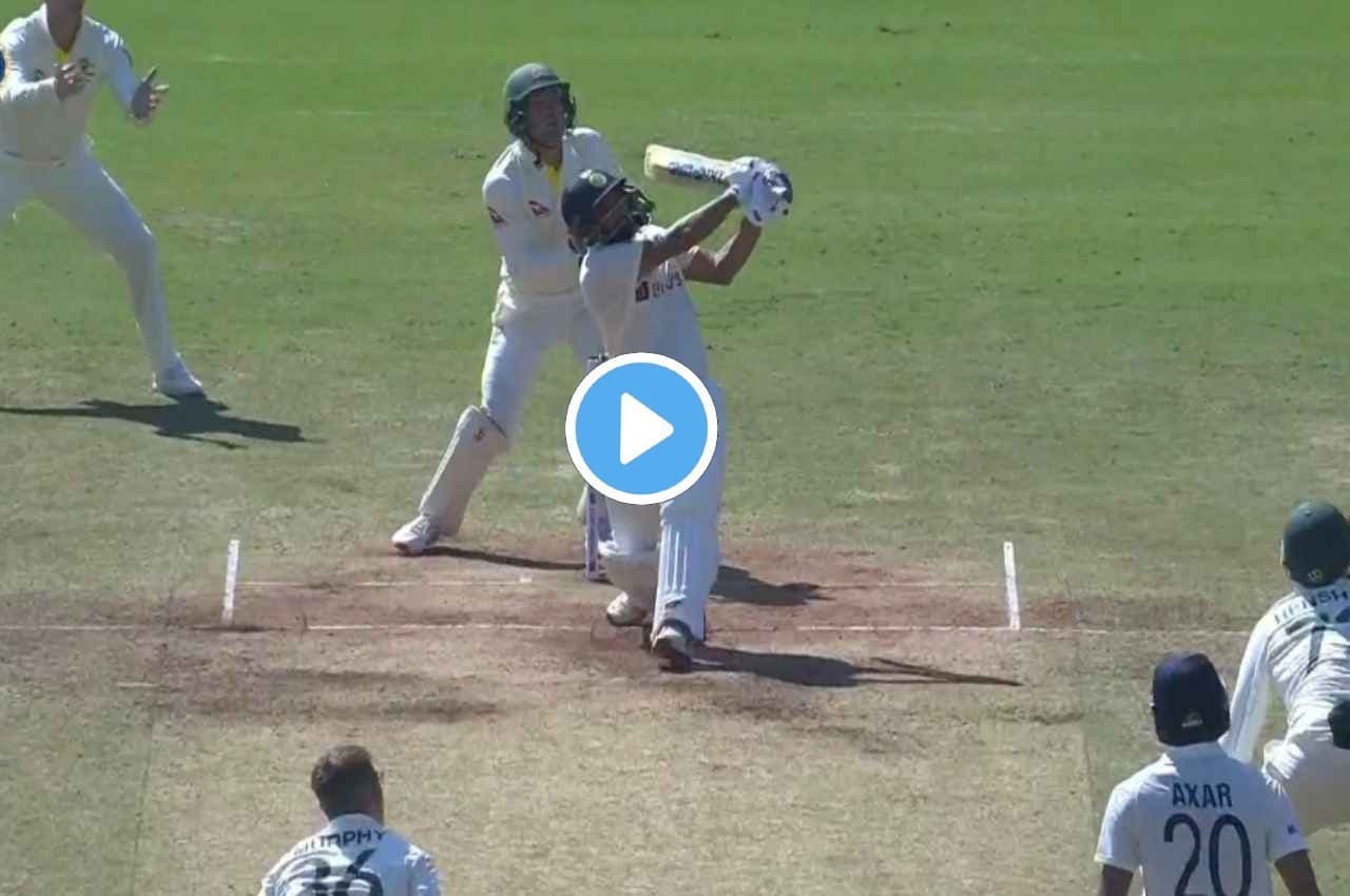 IND vs AUS: Mohammed Shami ने घुटना टेककर जड़ दिया गगनचुंबी छक्का, Todd Murphy रह गए हैरान, देखें वीडियो