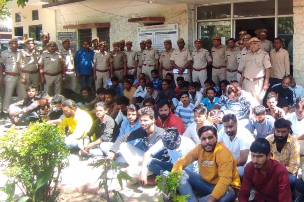 Rajasthan News: टोंक पुलिस ने बदमाशों के विरुद्ध की रिकॉर्ड कार्रवाई, 1074 अपराधियों को किया गिरफ्तार
