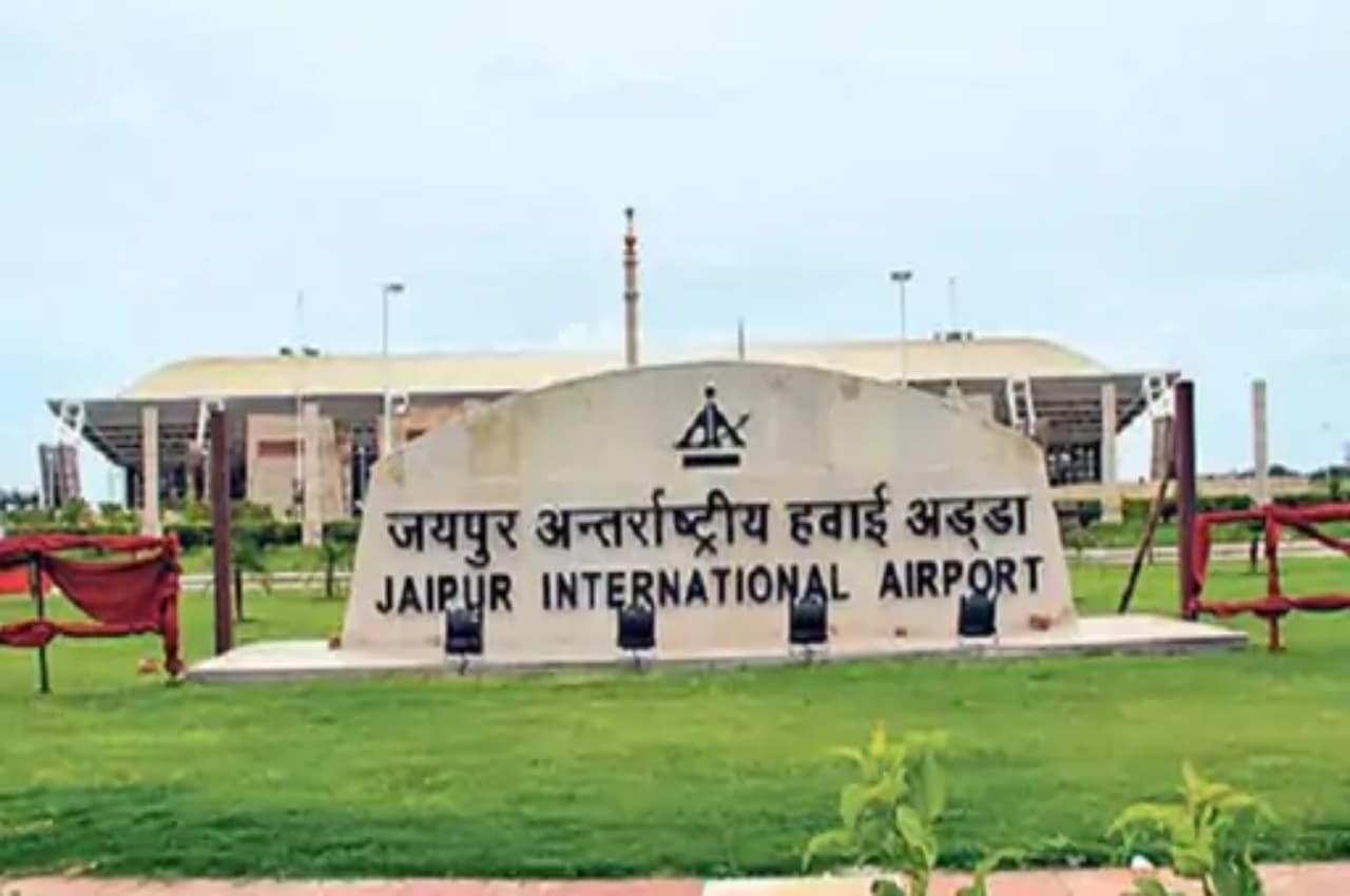 Jaipur: рджреЛ рд╡рд┐рджреЗрд╢реА рдорд╣рд┐рд▓рд╛рдУрдВ рдиреЗ рд╢рд░реАрд░ рдХреЗ рдЗрд╕ рд╣рд┐рд╕реНрд╕реЗ рдореЗрдВ рдЫрд┐рдкрд╛ рд░рдЦрд╛ рдерд╛ рддрд╕реНрдХрд░реА рдХрд╛ рд╕реЛрдирд╛, рдПрдХреНрд╕-рд░реЗ рдореЗрдВ рд╣реБрдЖ рдЦреБрд▓рд╛рд╕рд╛