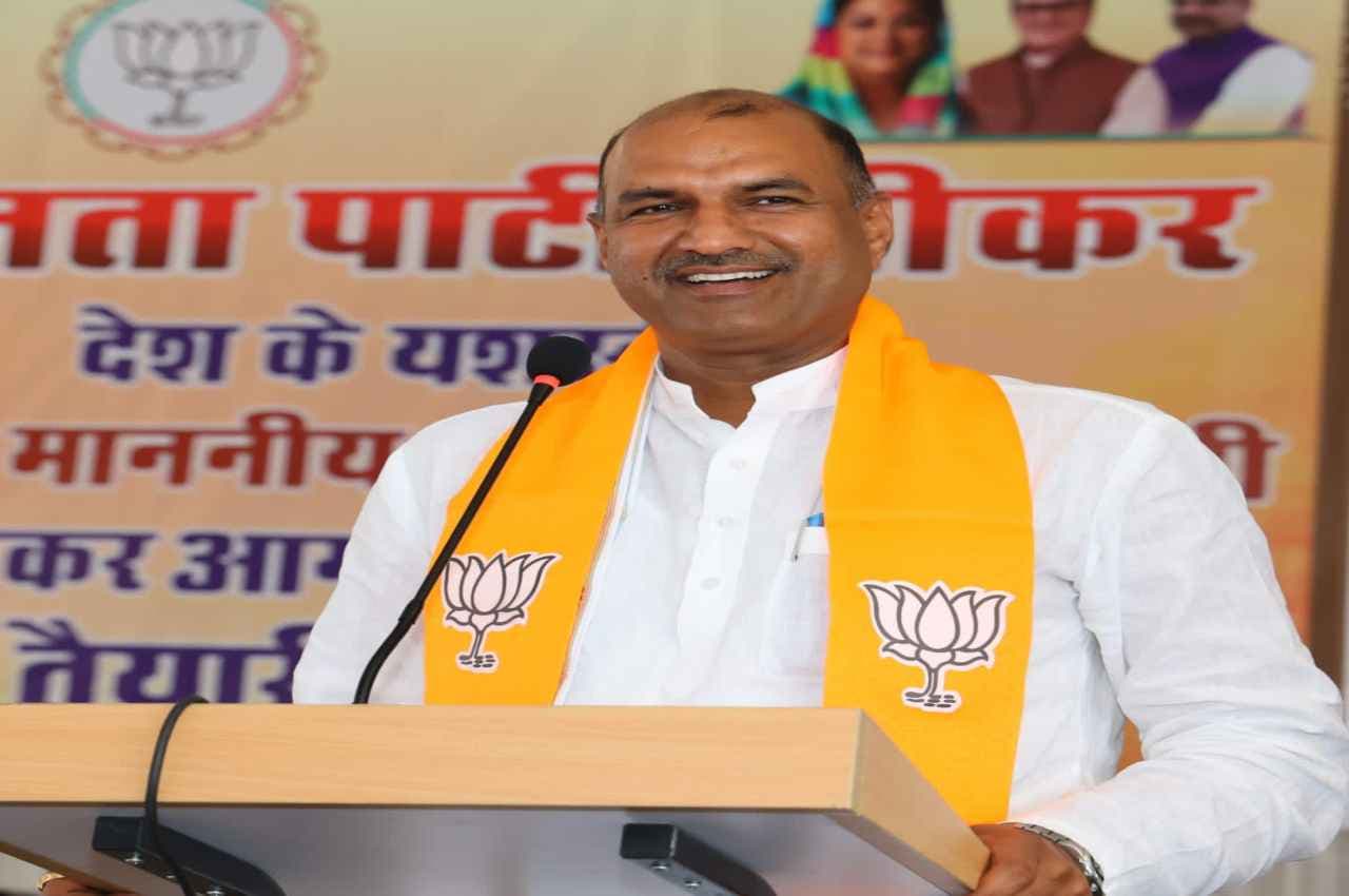 Rajasthan Politics: RPSC ने भ्रष्टाचार की फैक्ट्री खोल रखी है, सीपी जोशी बोले- 'बाबूलाल कटारा ने डेढ़ करोड़ रुपए किसे दिए'
