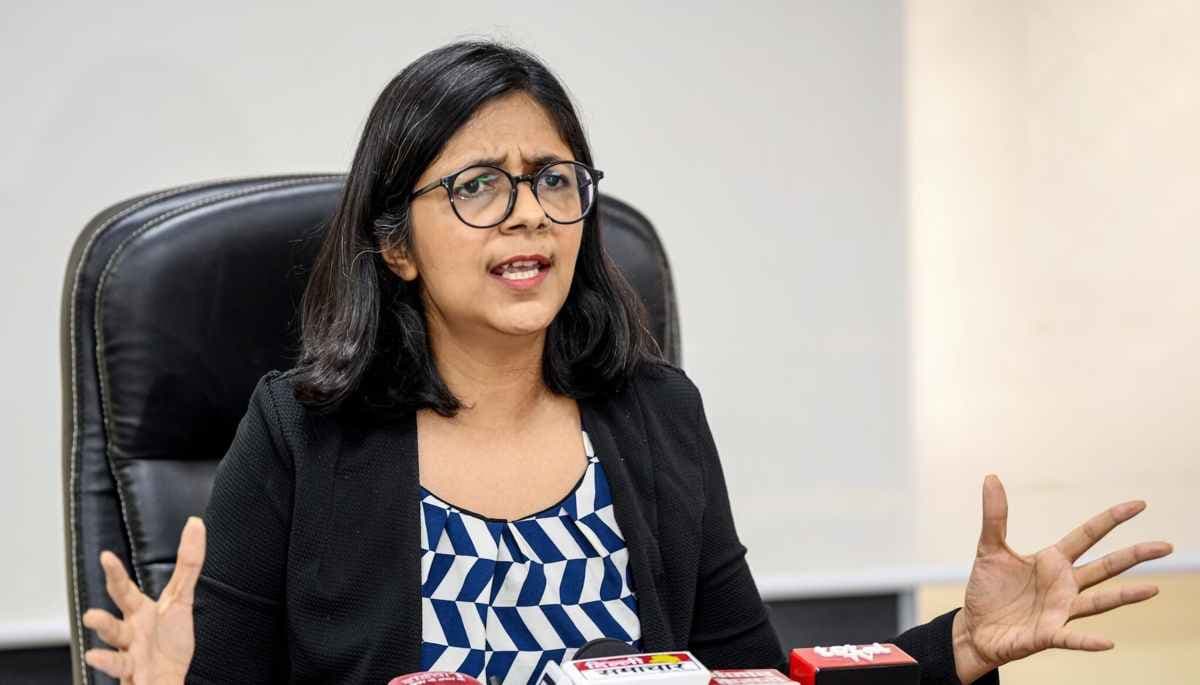 दिल्ली महिला आयोग के 223 कर्मी बर्खास्त; LG सक्सेना पर भड़कीं स्वाति मालीवाल बोलीं- तुगलकी फरमान