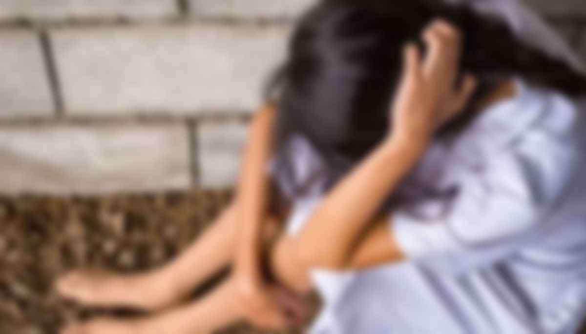 12 साल की मासूम को दिखाता था अश्लील वीडियो, सिले कपड़े देने के बहाने घर बुलाकर किया दुष्कर्म