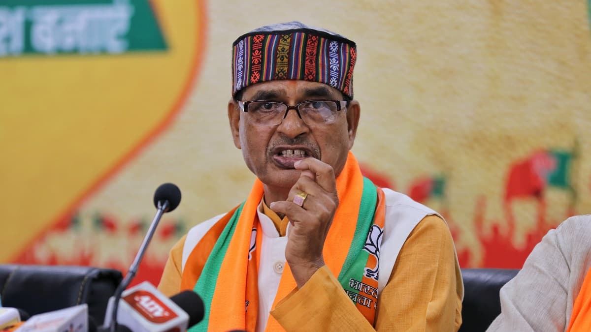 मध्य प्रदेश में मुख्यमंत्री के लिए भाजपा ढूंढ रही नया चेहरा, शिवराज सिंह चौहान ने दिया ये संदेश, समझिए क्या हैं मायने