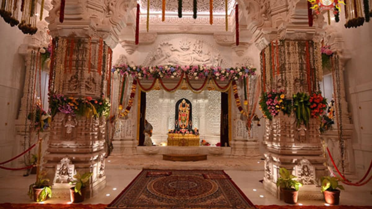 रामलला के भक्तों के लिए नया फरमान, फर्स्ट फ्लोर पर एंट्री बैन हुई, जानें क्यों लिया ट्रस्ट ने फैसला?
