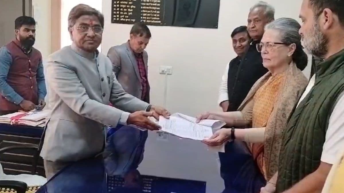 Rajya Sabha Election 2024: सोनिया गांधी ने दाखिल किया पर्चा, कांग्रेस के 4 उम्मीदवारों की लिस्ट जारी