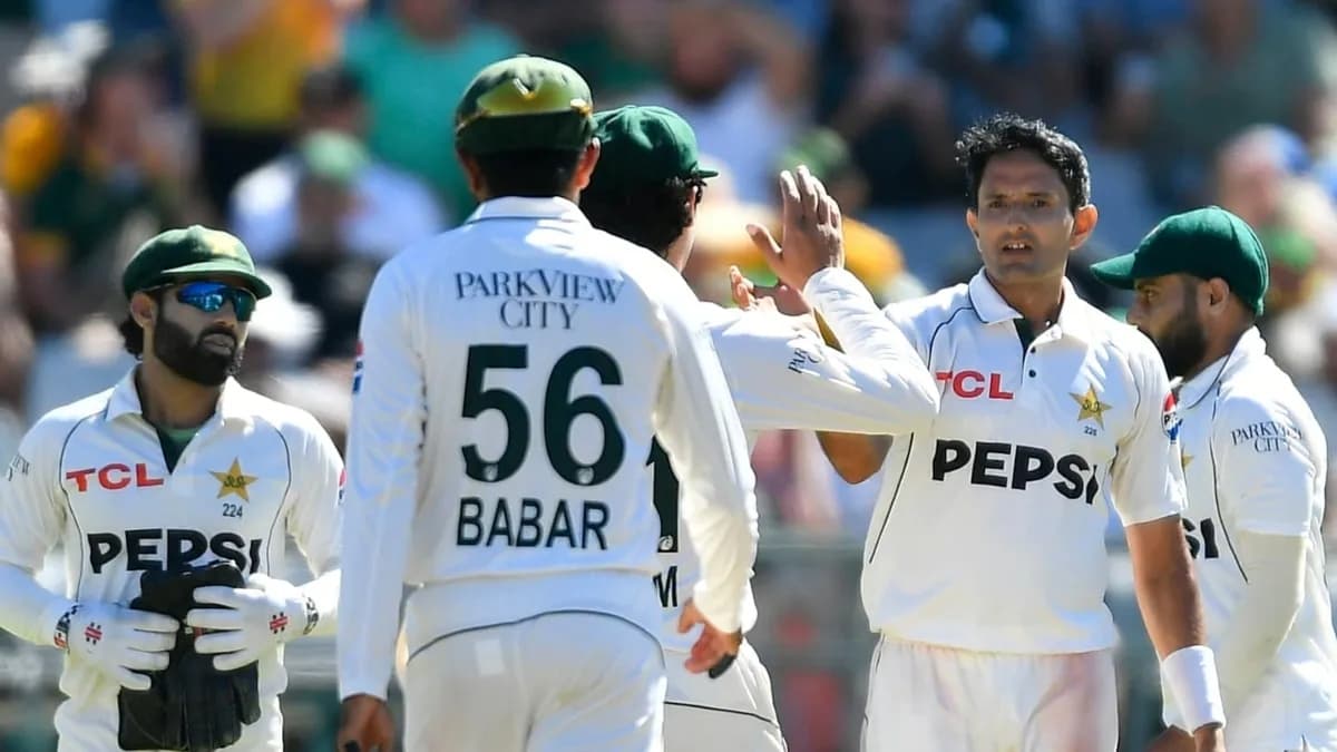 SA vs PAK: साउथ अफ्रीका के खिलाफ हार के बाद पाकिस्तान को झेलनी पड़ी दोहरी मार, ICC ने लिया ये बड़ा फैसला