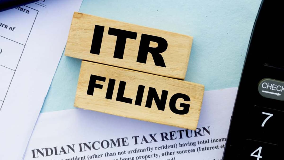 ITR Filing 2025: इस दिन तक नहीं भरा रिटर्न तो लगेगा जुर्माना! जानिए ऑनलाइन आईटीआर फाइलिंग का आसान तरीका
