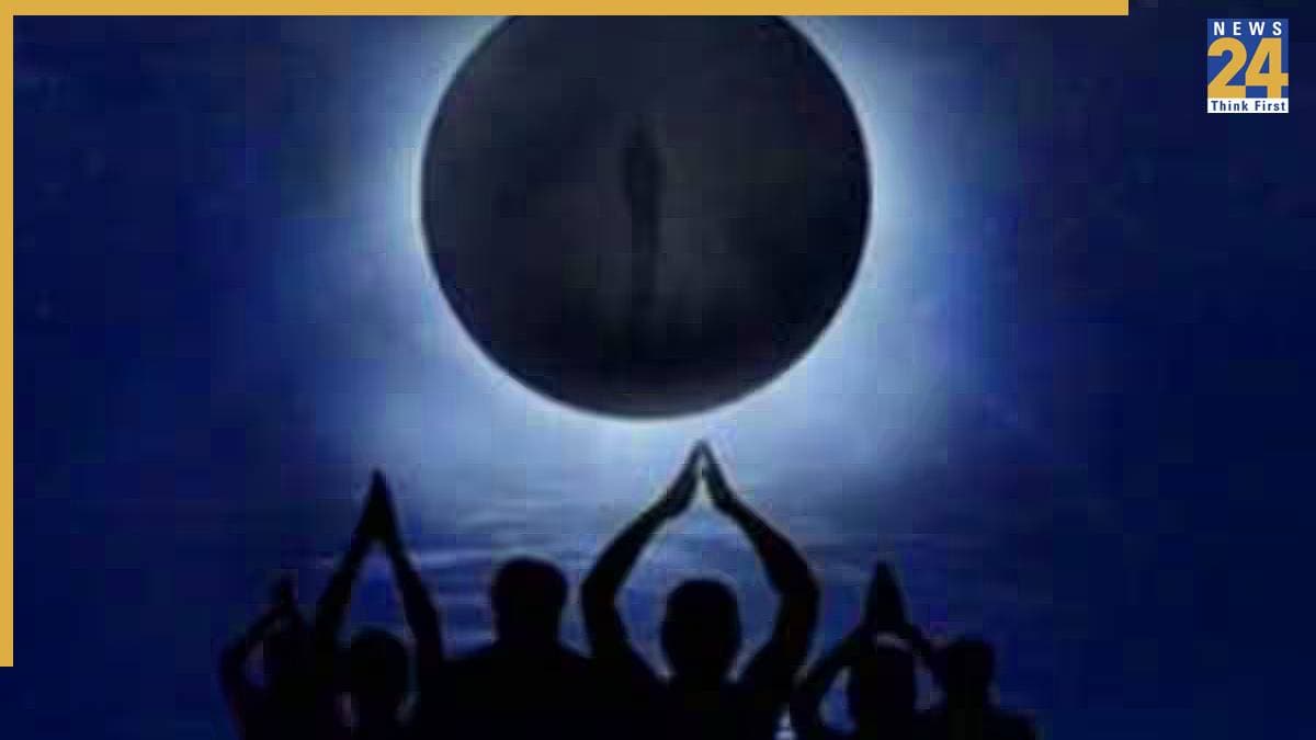 Bhaumvati Amavasya: आज है फाल्गुन अमावस्या, जानें स्नान-दान के मुहूर्त, करें पितृ दोष मुक्ति के ये उपाय और मंत्र जाप
