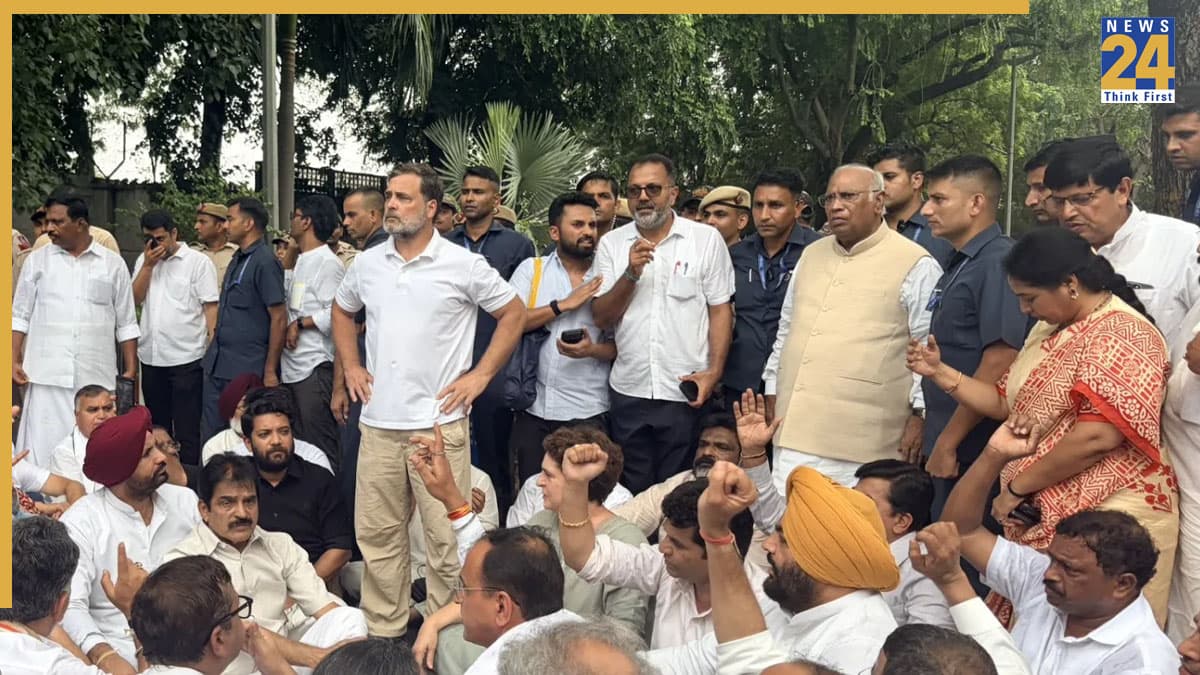 खरगे के बर्थडे की आड़ में कैसे प्रदर्शन करने PM आवास पहुंची कांग्रेस, जानिए क्या था पूरा प्लान?