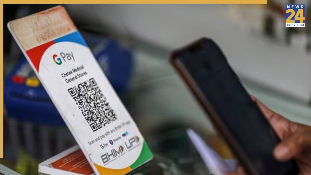 UPI बंद कर दिया तो साल में बचेंगे 15000 रुपये? जानिए हैरान करने वाली UPI स्कैनर की सीक्रेट बात