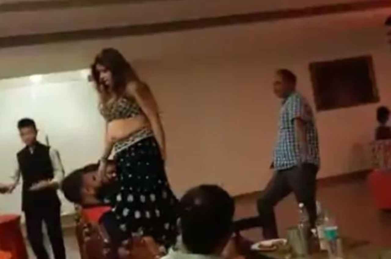 Indecent party of Engineers of Ajmer Discom Indecent party of Engineers of Ajmer Discom