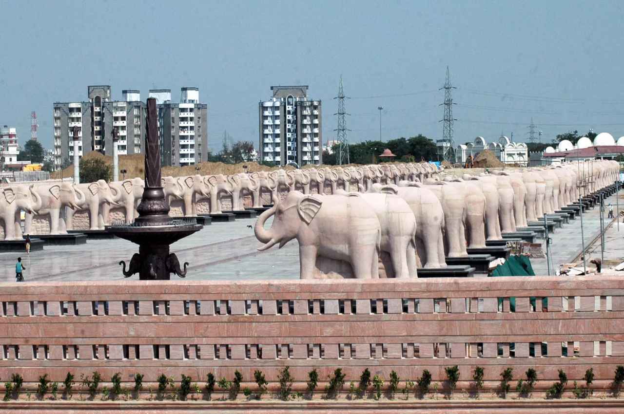 Lucknow: आंबेडकर स्मारक से चोरी हुई हाथी की मूर्ति, मायावती ने जताई नाराजगी