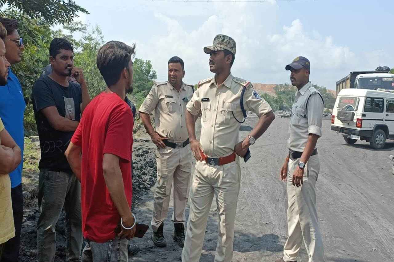 MP: SECL परिक्षेत्र में 10 से अधिक मवेशियों की तड़प-तड़प कर मौत, इलाके में मचा हड़कंप