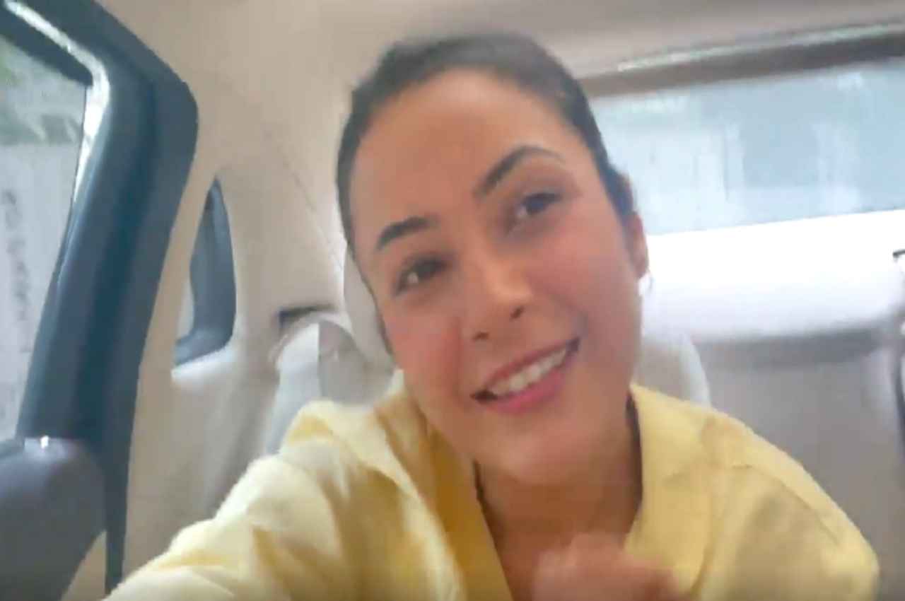 Shehnaaz Gill ने बोरियत से बचने के लिए किया कुछ ऐसा, वीडियो देख छूट पड़ेगी हंसी