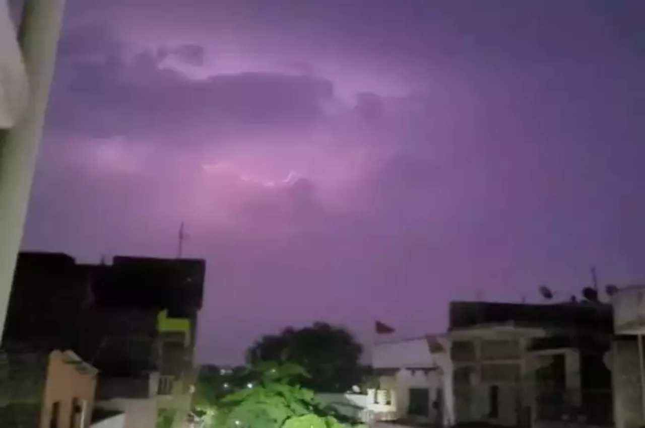 Bihar Weather Update: बिहार के इन जिलों में भारी बारिश की चेतावनी, वज्रपात का अलर्ट