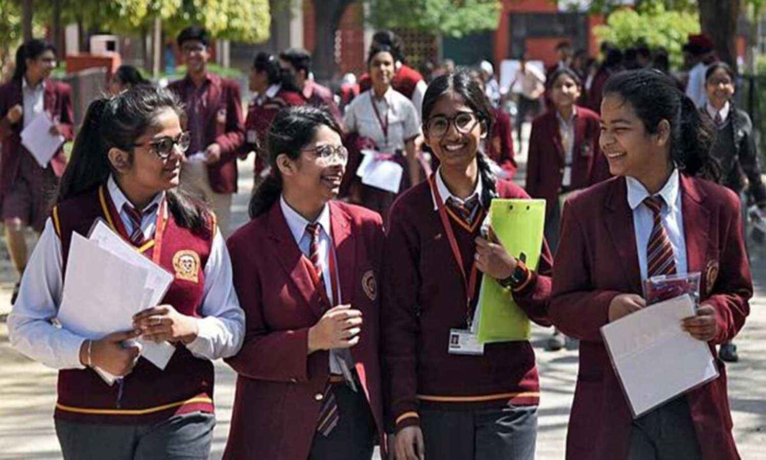 CBSE Compartment Exam 2022: 10वीं 12वीं कम्पार्टमेंमेंट परीक्षा का फॉर्म भरने की आज है लास्ट डेट, ऐसे करें अप्लाई