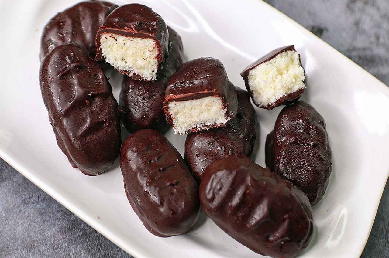 Coconut Chocolate Bar Recipe: सनडे को बनाए फनडे डिलीशियस कोकोनट चॉकलेट बार के साथ, जानें रेसिपी