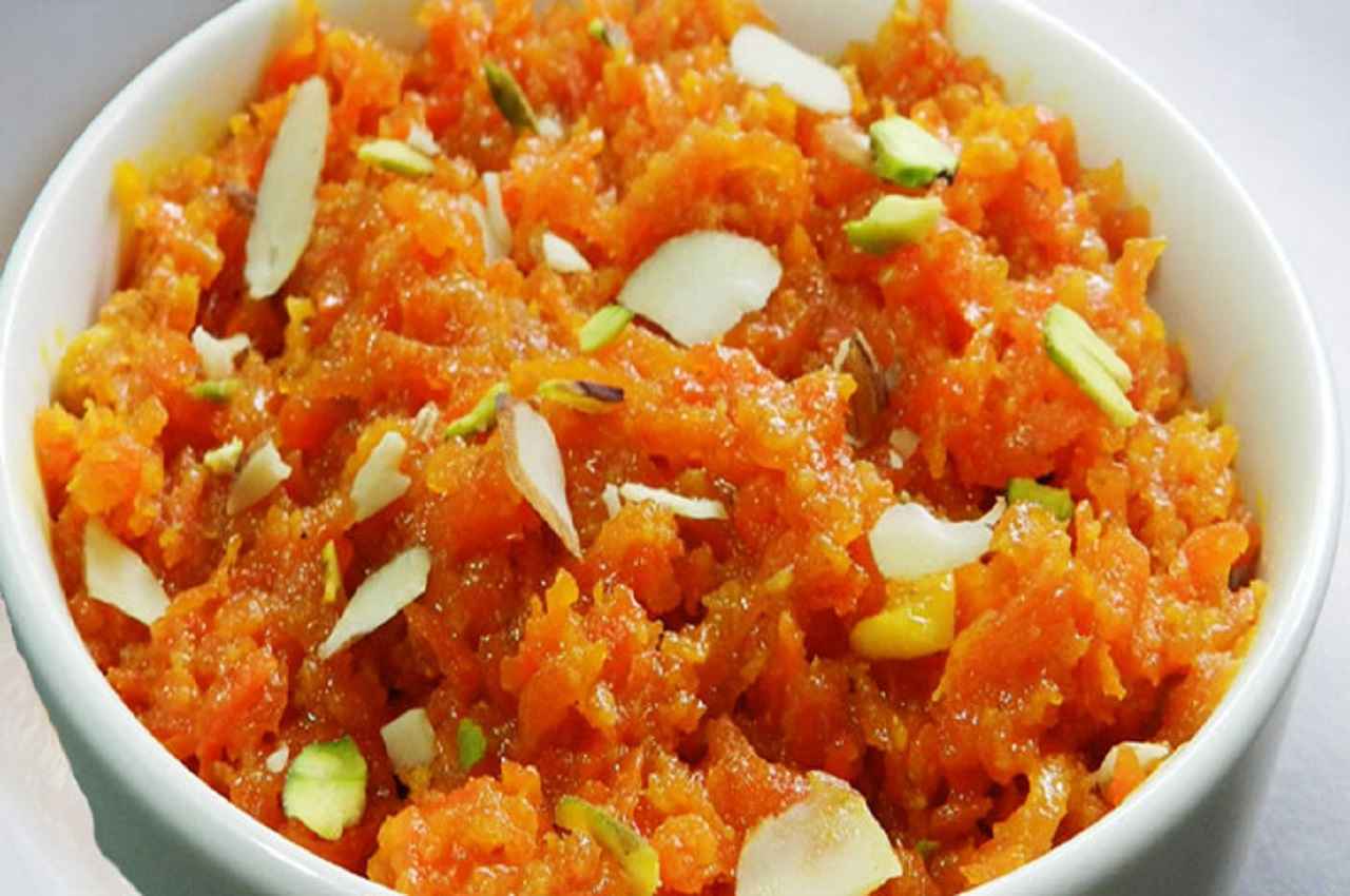 Papaya Halwa Recipe: हेल्दी डाइजेशन के लिए डेजर्ट में ट्राई करें स्वादिष्ट और पौष्टिक पपीते का हलवा, जानें रेसिपी